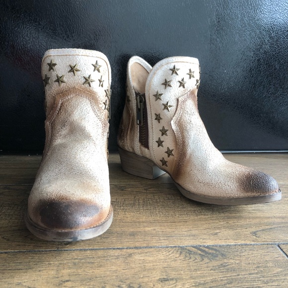 Circle G Shoes - Circle G Ankle Booties